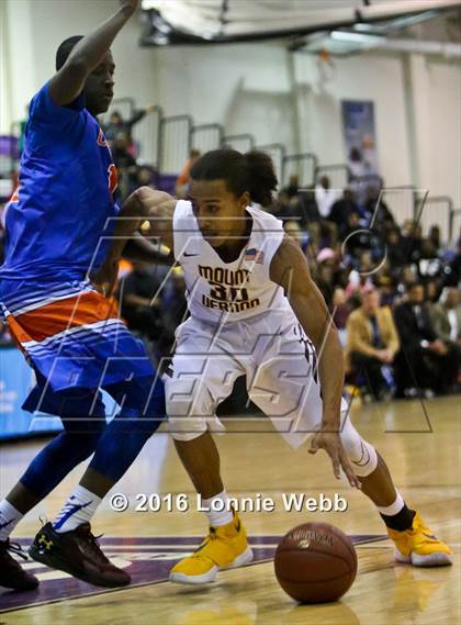 Thumbnail 2 in Cardozo vs Mt. Vernon (SNY Invitational) photogallery.