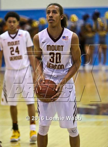 Thumbnail 1 in Cardozo vs Mt. Vernon (SNY Invitational) photogallery.