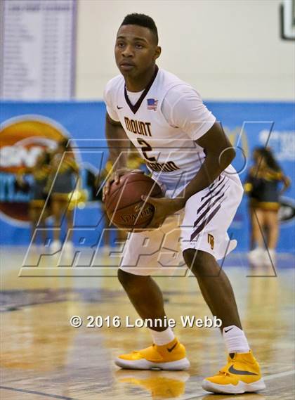 Thumbnail 3 in Cardozo vs Mt. Vernon (SNY Invitational) photogallery.