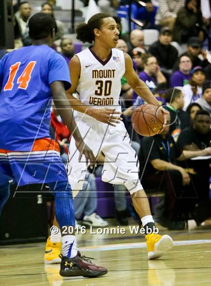 Thumbnail 2 in Cardozo vs Mt. Vernon (SNY Invitational) photogallery.