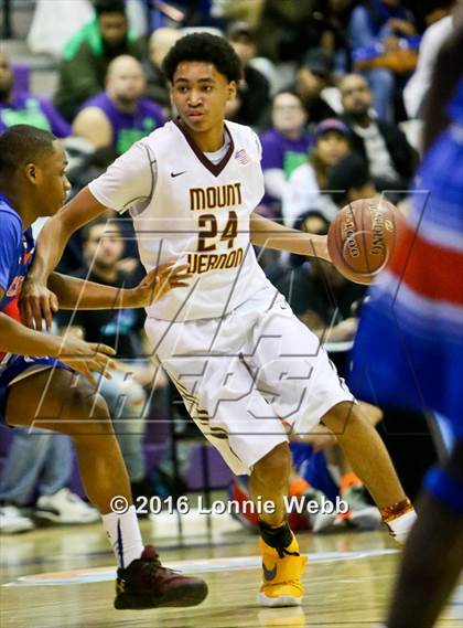 Thumbnail 3 in Cardozo vs Mt. Vernon (SNY Invitational) photogallery.