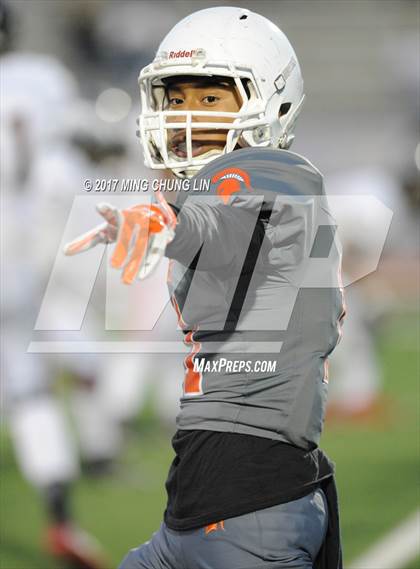 Thumbnail 1 in Huntington Park vs. Cleveland (CIF LACS D2 Final) photogallery.