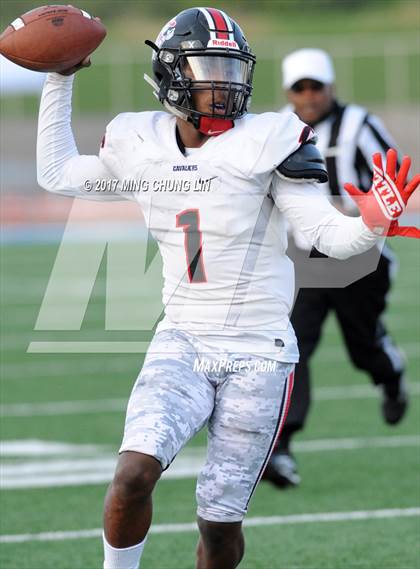Thumbnail 1 in Huntington Park vs. Cleveland (CIF LACS D2 Final) photogallery.