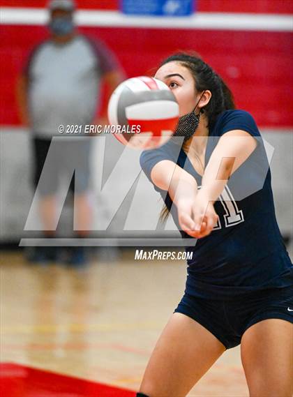 Thumbnail 3 in Steele Canyon vs San Marcos (SUHI JV Tournament) photogallery.