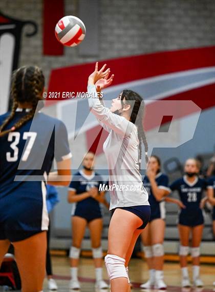Thumbnail 3 in Steele Canyon vs San Marcos (SUHI JV Tournament) photogallery.