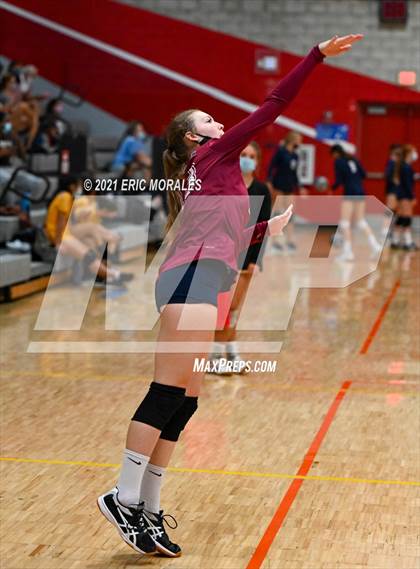 Thumbnail 3 in Steele Canyon vs San Marcos (SUHI JV Tournament) photogallery.