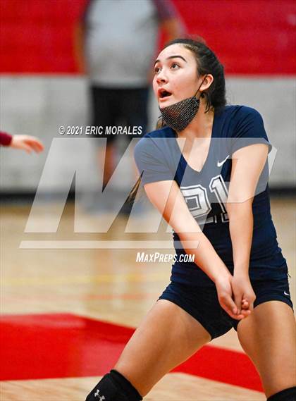 Thumbnail 2 in Steele Canyon vs San Marcos (SUHI JV Tournament) photogallery.
