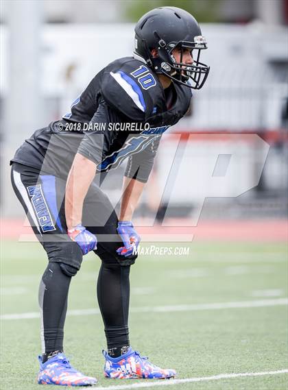 Thumbnail 1 in Canyon View vs. Kingman Academy photogallery.