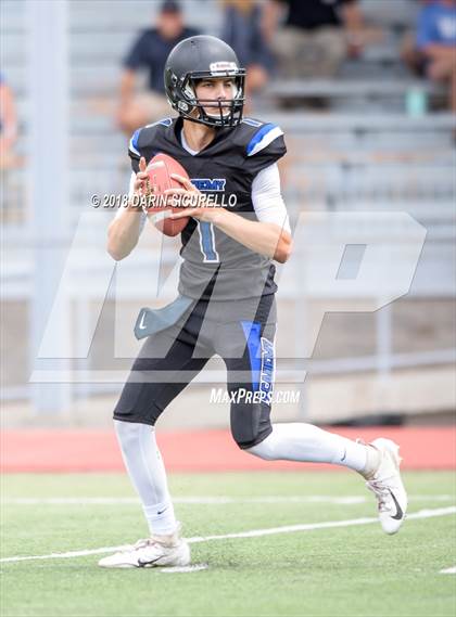 Thumbnail 1 in Canyon View vs. Kingman Academy photogallery.