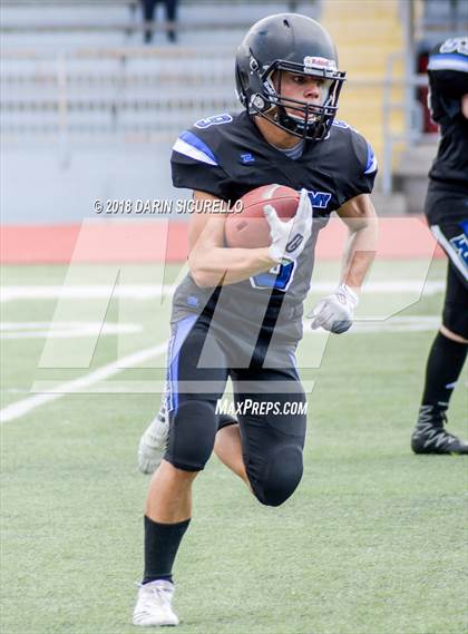 Thumbnail 1 in Canyon View vs. Kingman Academy photogallery.