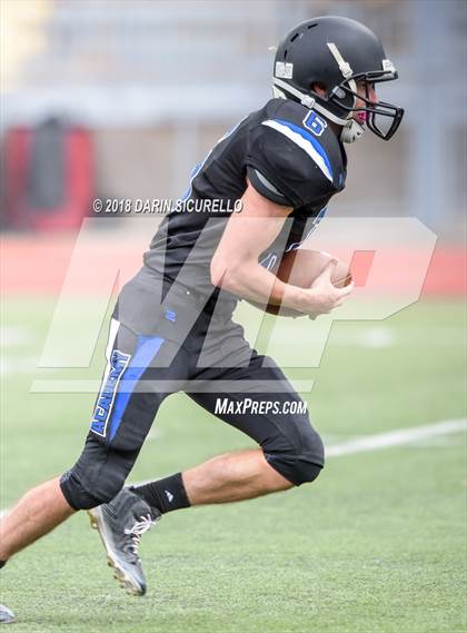Thumbnail 1 in Canyon View vs. Kingman Academy photogallery.