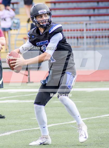 Thumbnail 1 in Canyon View vs. Kingman Academy photogallery.