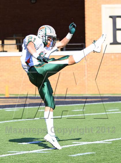 Thumbnail 2 in East Lincoln vs. Tarboro (NCHSAA 2A Final) photogallery.