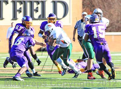 Thumbnail 2 in East Lincoln vs. Tarboro (NCHSAA 2A Final) photogallery.