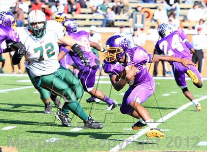 Thumbnail 1 in East Lincoln vs. Tarboro (NCHSAA 2A Final) photogallery.