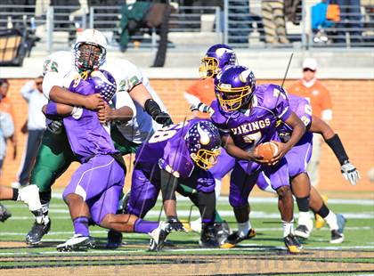 Thumbnail 1 in East Lincoln vs. Tarboro (NCHSAA 2A Final) photogallery.