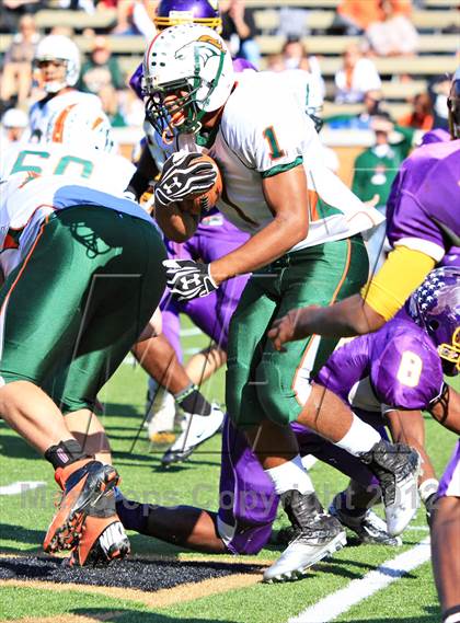 Thumbnail 1 in East Lincoln vs. Tarboro (NCHSAA 2A Final) photogallery.