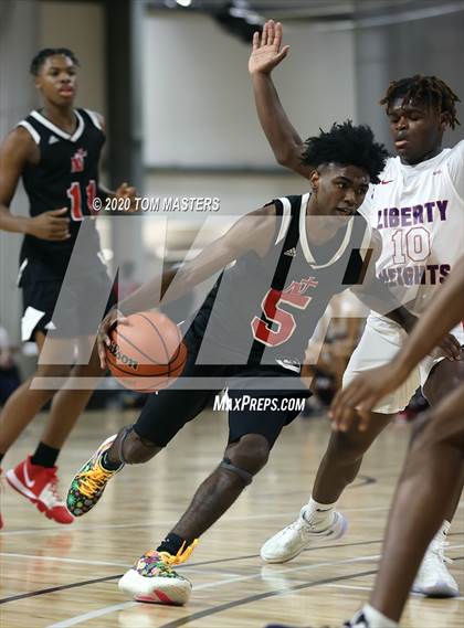Thumbnail 3 in Liberty Heights vs Northside Christian Academy photogallery.