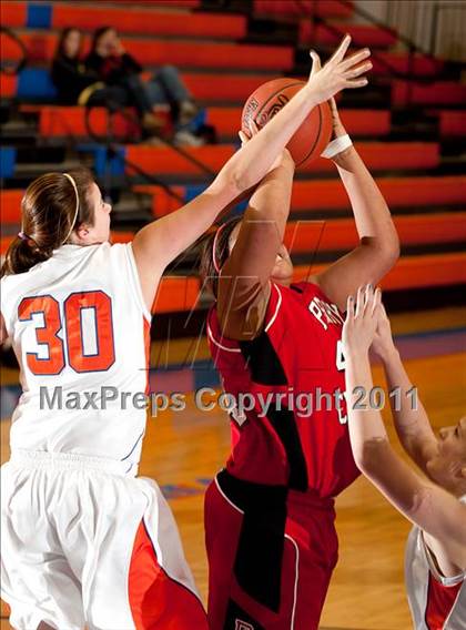 Thumbnail 2 in Perry County Central @ Marshall County (Marshall County Hoopfest) photogallery.