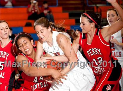 Thumbnail 1 in Perry County Central @ Marshall County (Marshall County Hoopfest) photogallery.