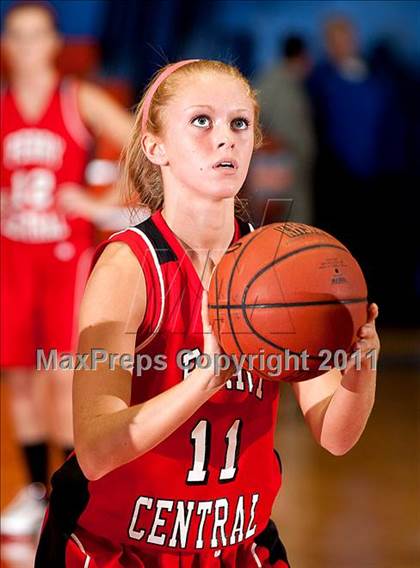 Thumbnail 3 in Perry County Central @ Marshall County (Marshall County Hoopfest) photogallery.
