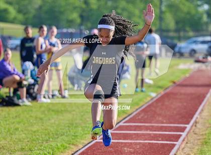 Thumbnail 1 in Lake Houston Conquerors Invitational (Long Jump) photogallery.