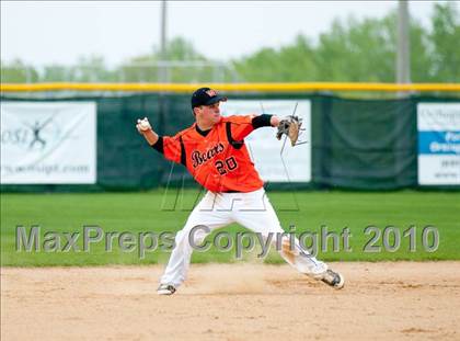 Thumbnail 2 in White Bear Lake vs Mounds View photogallery.
