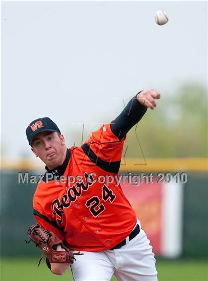 Thumbnail 2 in White Bear Lake vs Mounds View photogallery.