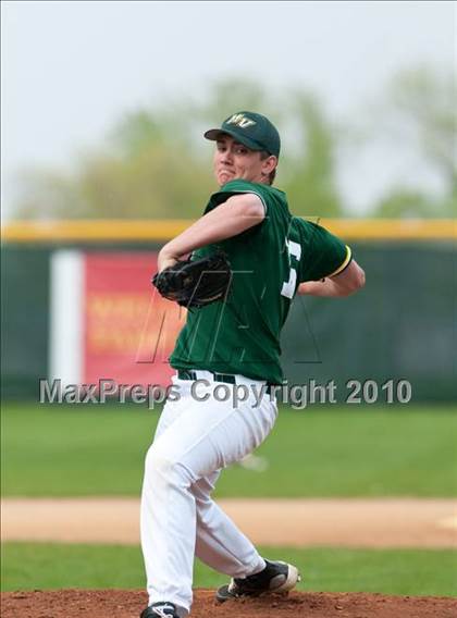 Thumbnail 3 in White Bear Lake vs Mounds View photogallery.