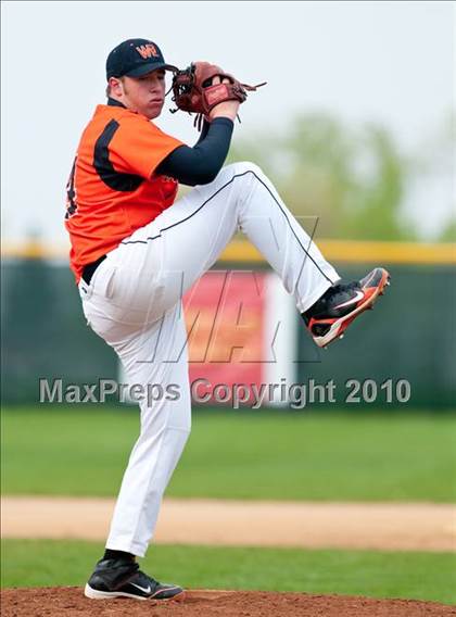 Thumbnail 1 in White Bear Lake vs Mounds View photogallery.