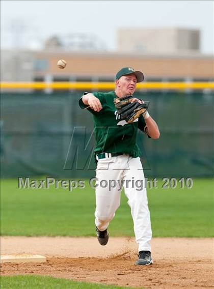 Thumbnail 1 in White Bear Lake vs Mounds View photogallery.
