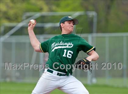 Thumbnail 3 in White Bear Lake vs Mounds View photogallery.
