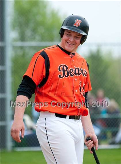 Thumbnail 1 in White Bear Lake vs Mounds View photogallery.