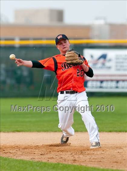 Thumbnail 3 in White Bear Lake vs Mounds View photogallery.