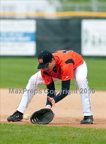 Thumbnail 1 in White Bear Lake vs Mounds View photogallery.
