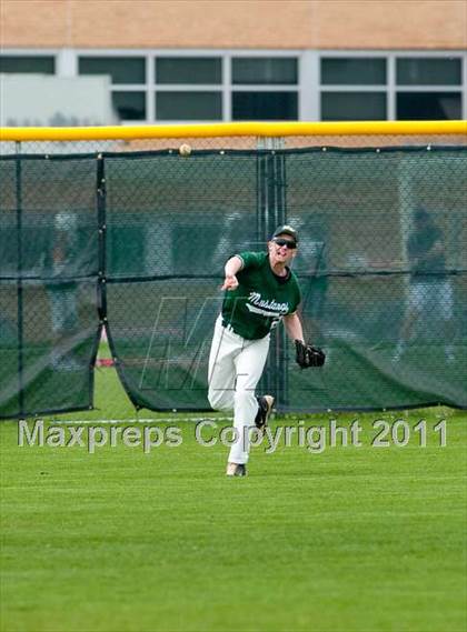 Thumbnail 2 in White Bear Lake vs Mounds View photogallery.