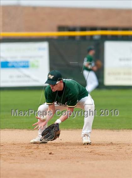Thumbnail 2 in White Bear Lake vs Mounds View photogallery.