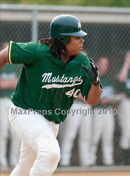 Thumbnail 2 in White Bear Lake vs Mounds View photogallery.