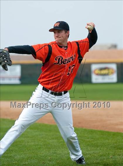 Thumbnail 2 in White Bear Lake vs Mounds View photogallery.