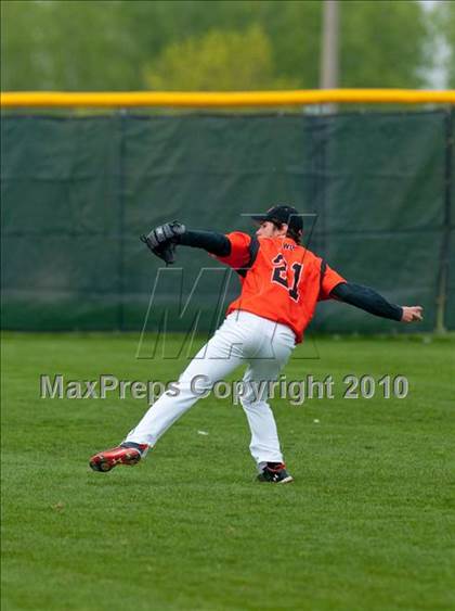 Thumbnail 3 in White Bear Lake vs Mounds View photogallery.