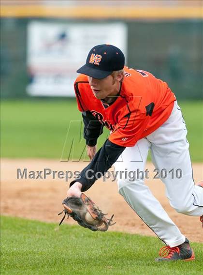 Thumbnail 3 in White Bear Lake vs Mounds View photogallery.