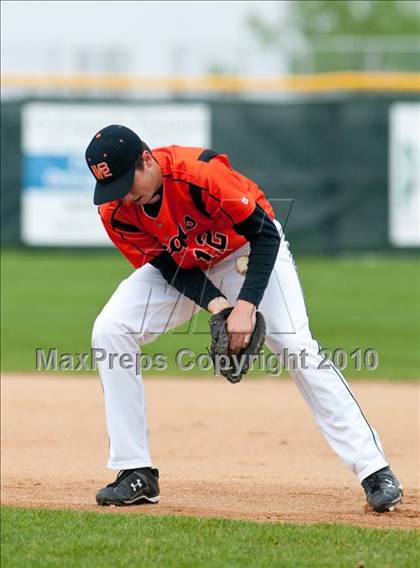 Thumbnail 2 in White Bear Lake vs Mounds View photogallery.