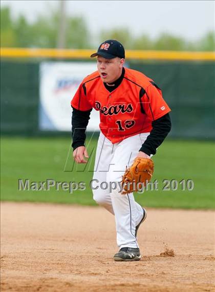 Thumbnail 2 in White Bear Lake vs Mounds View photogallery.