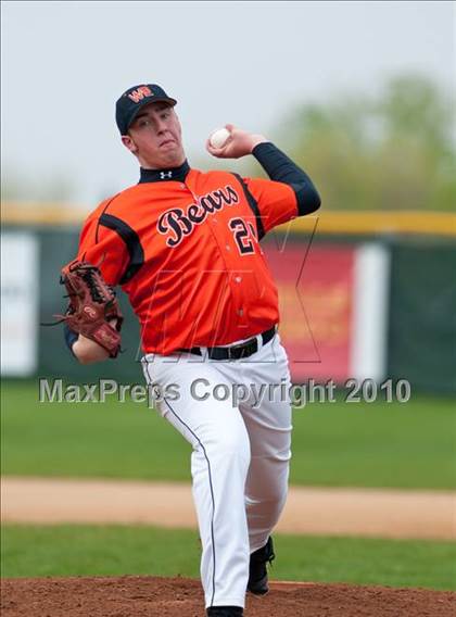 Thumbnail 2 in White Bear Lake vs Mounds View photogallery.