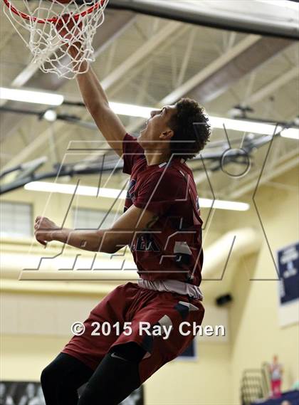 Thumbnail 2 in Sand Creek vs. Valor Christian (CHSAA 4A Sweet 16) photogallery.