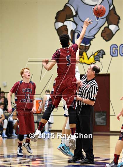 Thumbnail 3 in Sand Creek vs. Valor Christian (CHSAA 4A Sweet 16) photogallery.