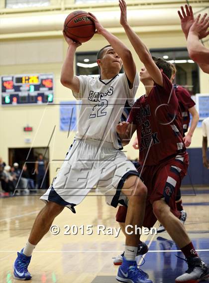 Thumbnail 2 in Sand Creek vs. Valor Christian (CHSAA 4A Sweet 16) photogallery.