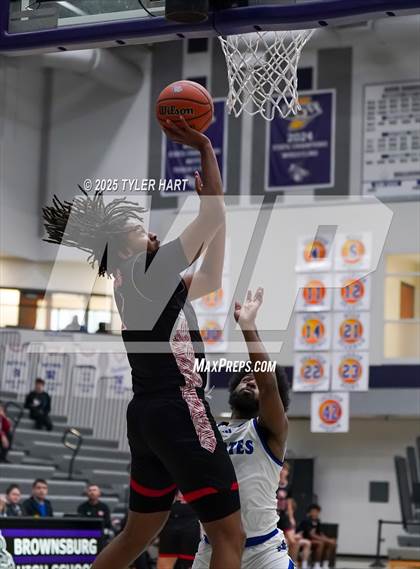 Thumbnail 3 in Charlestown vs. Princeton (Sneakers for Santa Shootout) photogallery.