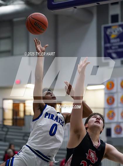 Thumbnail 2 in Charlestown vs. Princeton (Sneakers for Santa Shootout) photogallery.