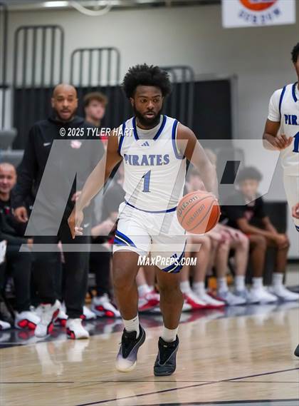 Thumbnail 2 in Charlestown vs. Princeton (Sneakers for Santa Shootout) photogallery.